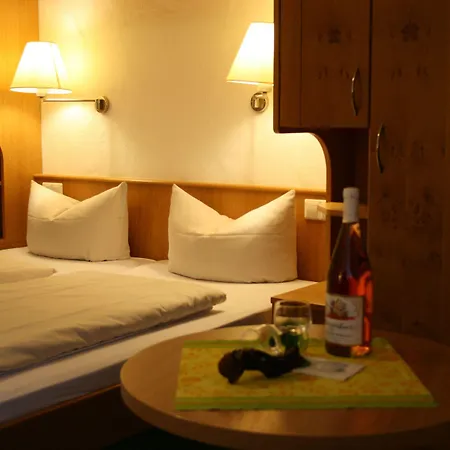 Weinhotel Kienle Hotell