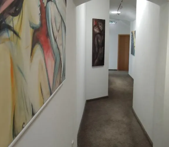 Weinhotel Kienle Hotel *